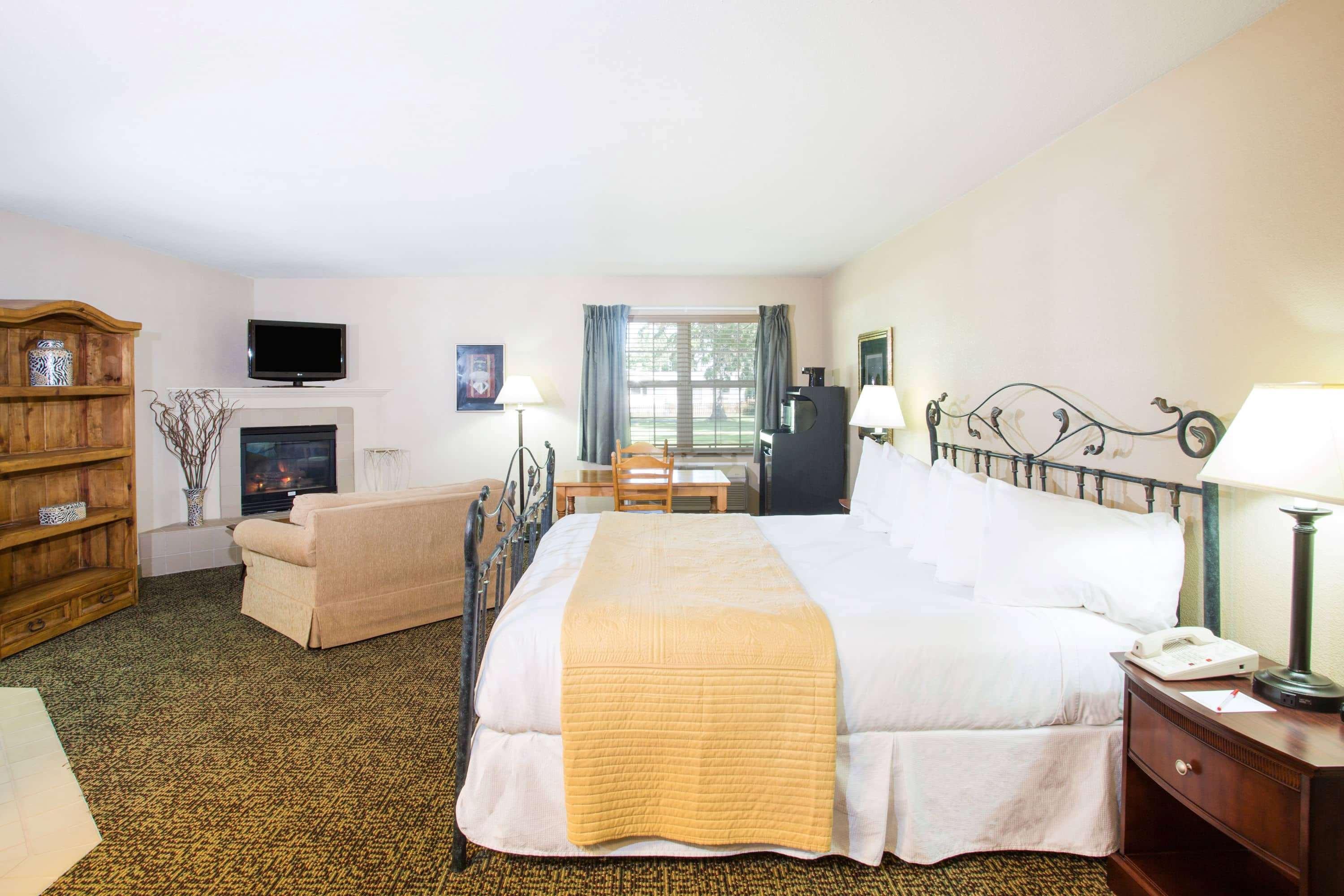 Wyndham Garden Galena Hotel & Day Spa Экстерьер фото