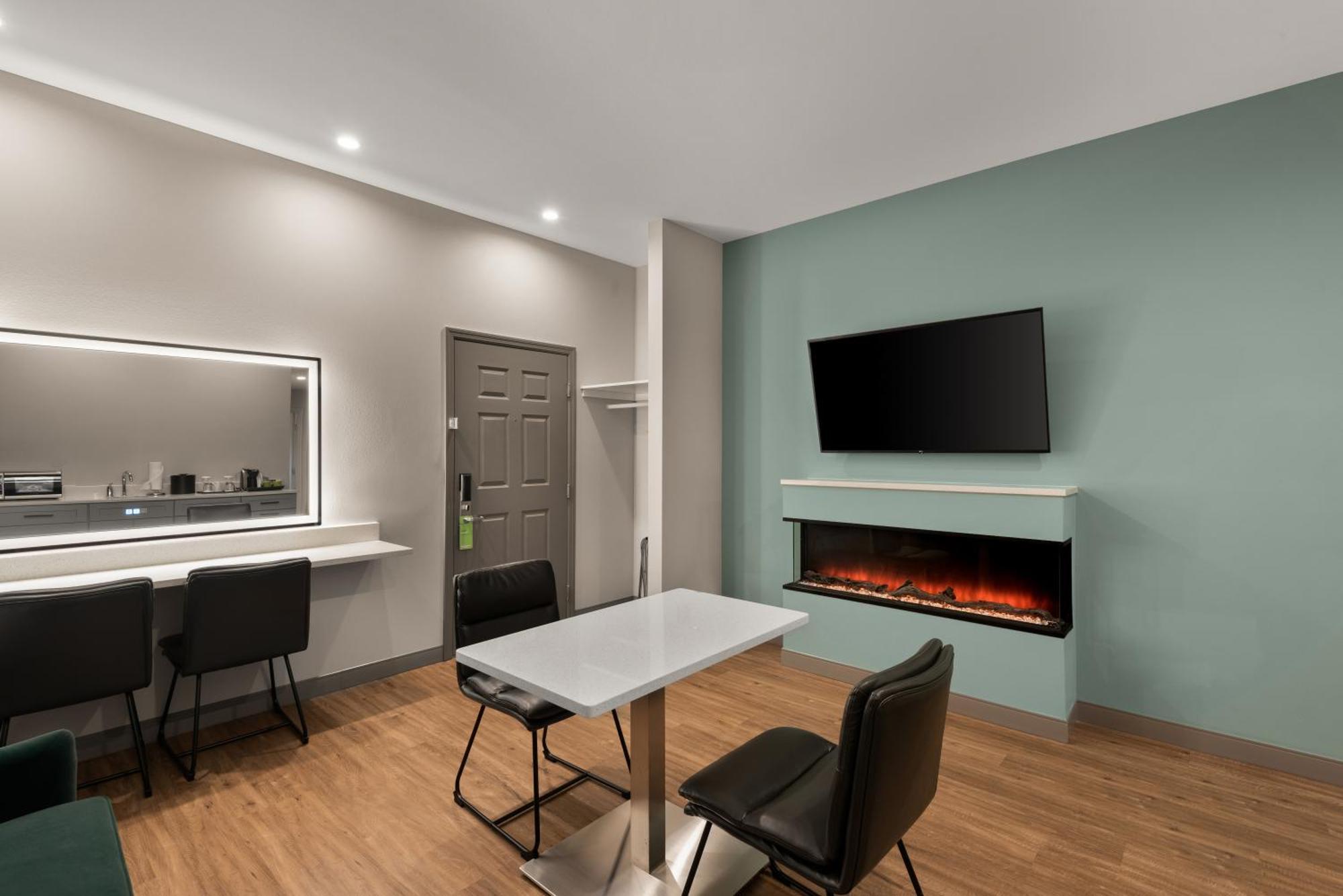 Wyndham Garden Galena Hotel & Day Spa Экстерьер фото