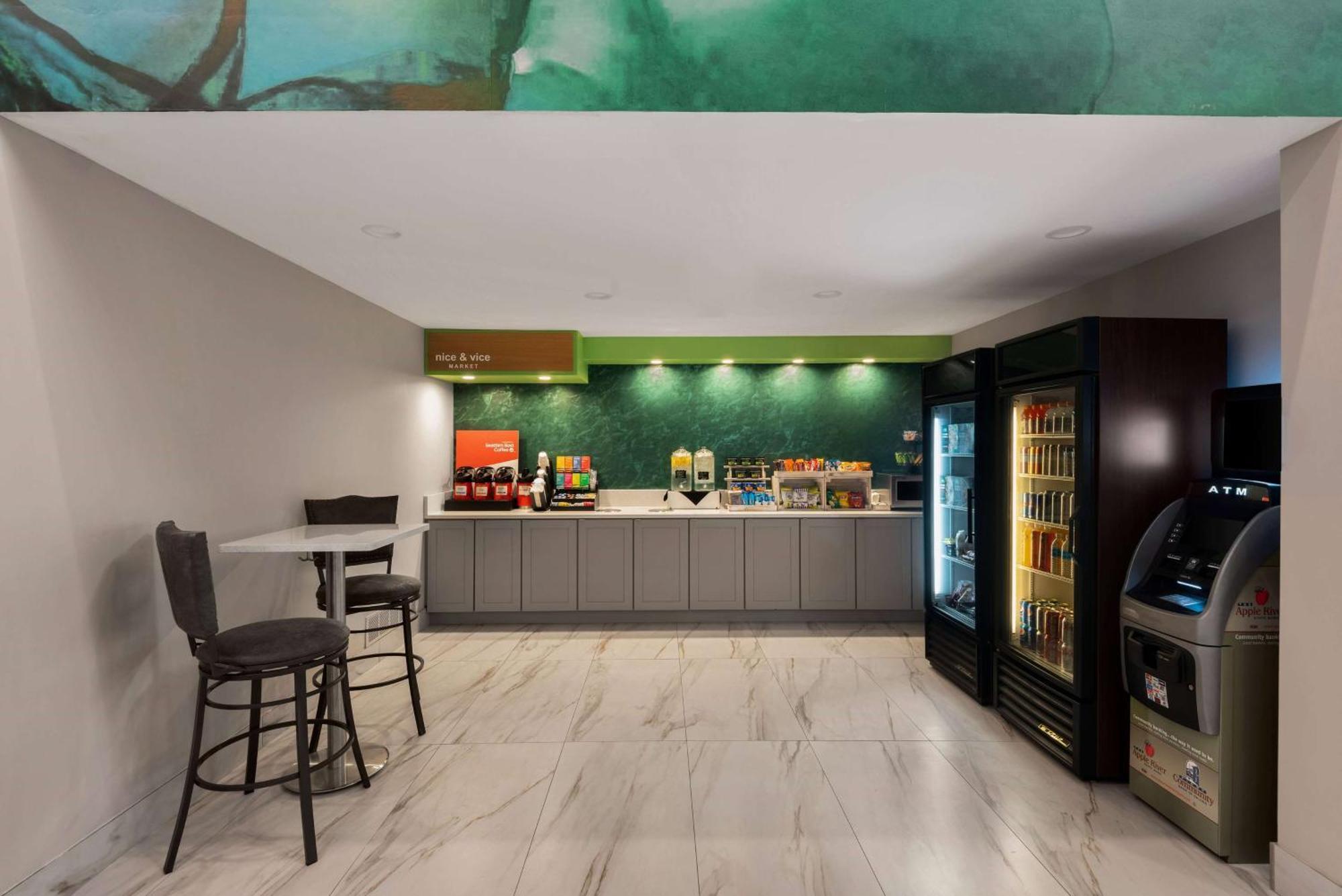 Wyndham Garden Galena Hotel & Day Spa Экстерьер фото