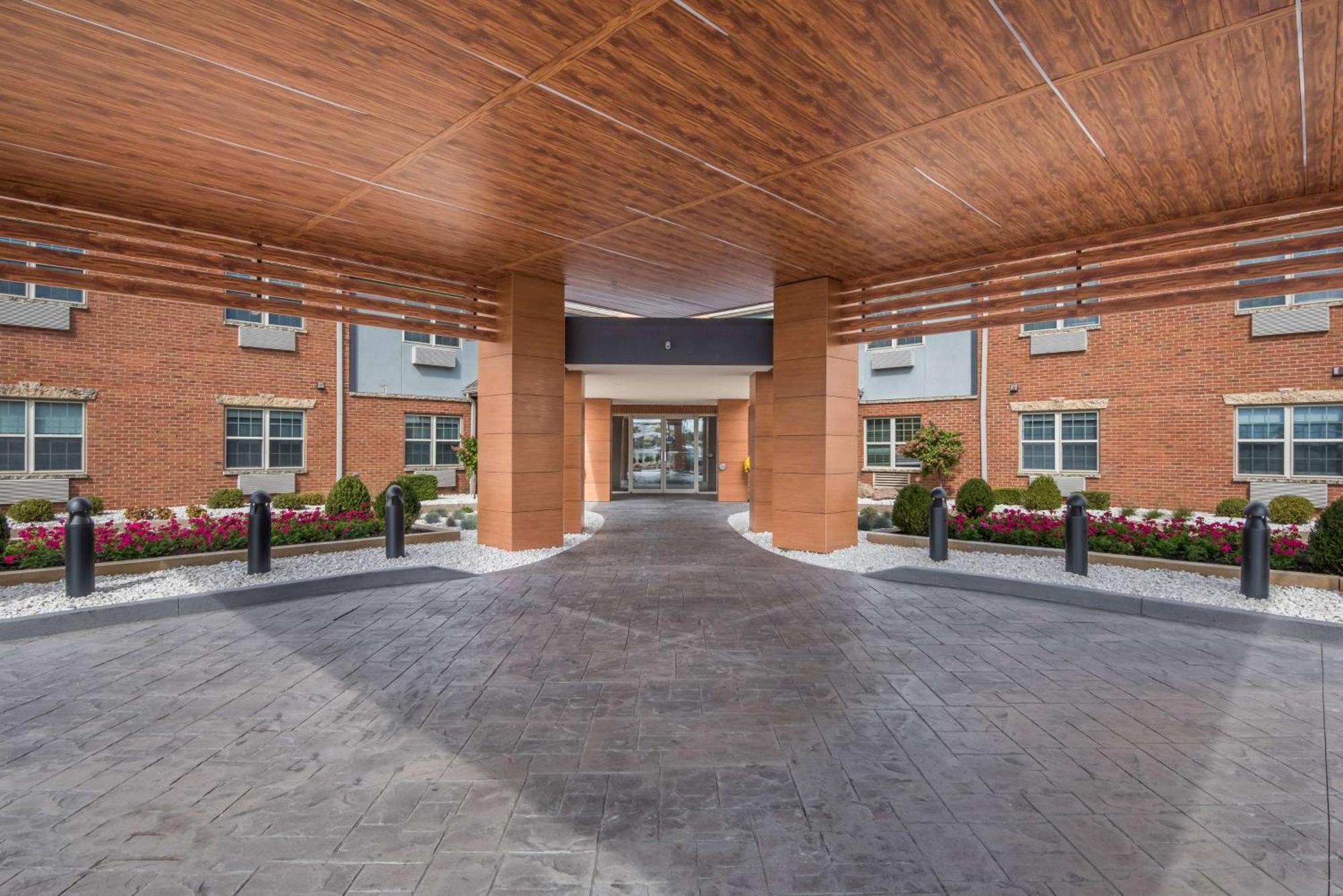 Wyndham Garden Galena Hotel & Day Spa Экстерьер фото